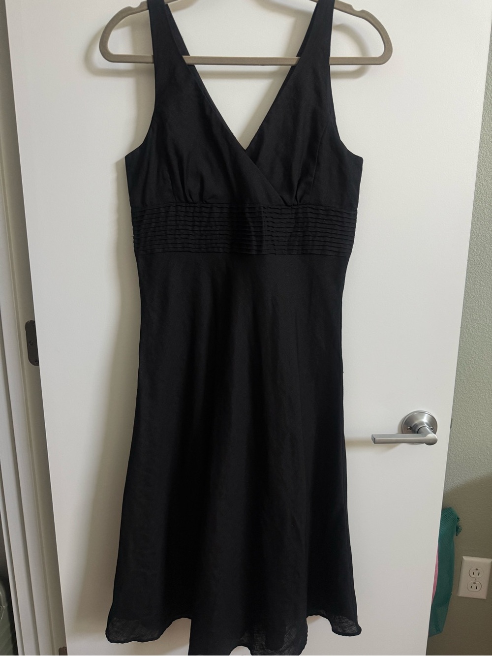 Vintage J.Crew Linen Dress 
Empire Waist Black Dress Size 6 Small